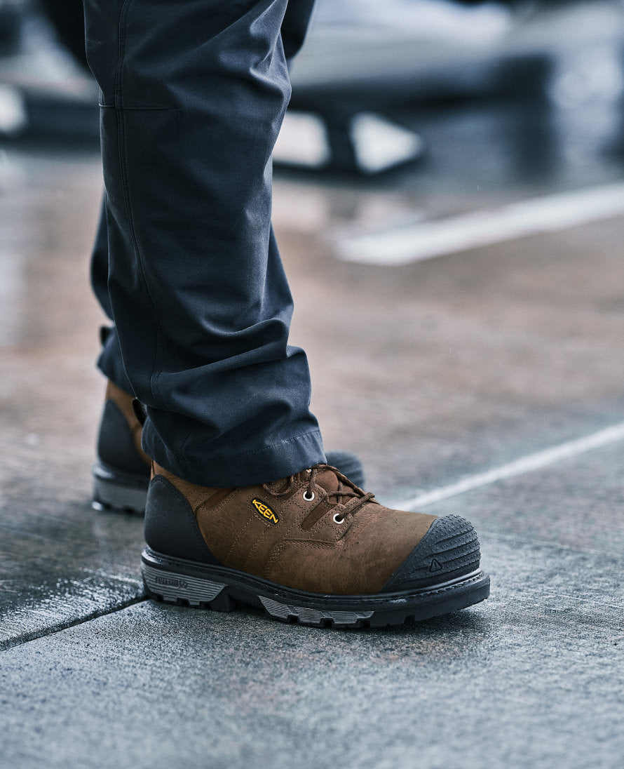 Men's Camden 8" Insulated Waterproof Boot (Carbon Toe) Leather Brown/Black - Keen