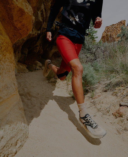 Men's Seek Trail Running Shoe Black/Sunset Sand - Keen