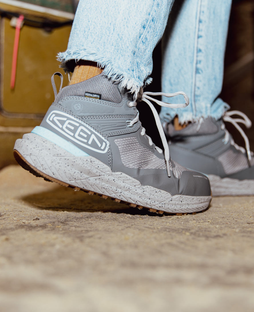 Women's Synchro Waterproof Work Boot (Carbon Toe) Steel Grey/Gum - Keen