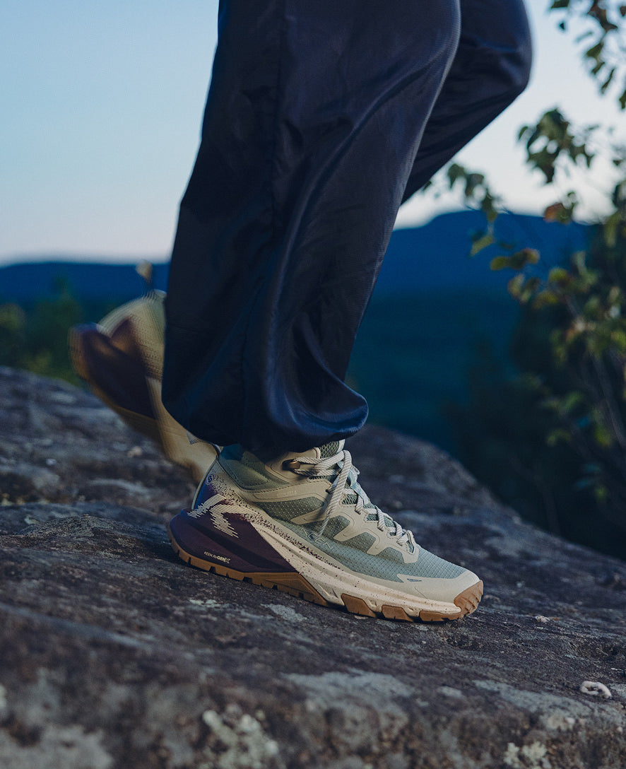 Women's Targhee Apex Waterproof Hiking Boot Abbey Stone/Birch - Keen