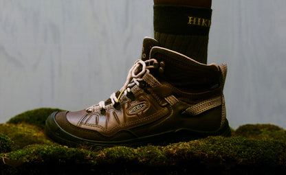 Women's Targhee IV Waterproof Hiking Boot x Hikerkind Dark Earth/Dark Earth - Keen