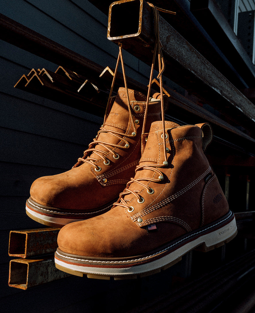 Men's Liberty 6" Waterproof 90° Heel Boot (Carbon Toe) Bombay Brown/Gum - Keen