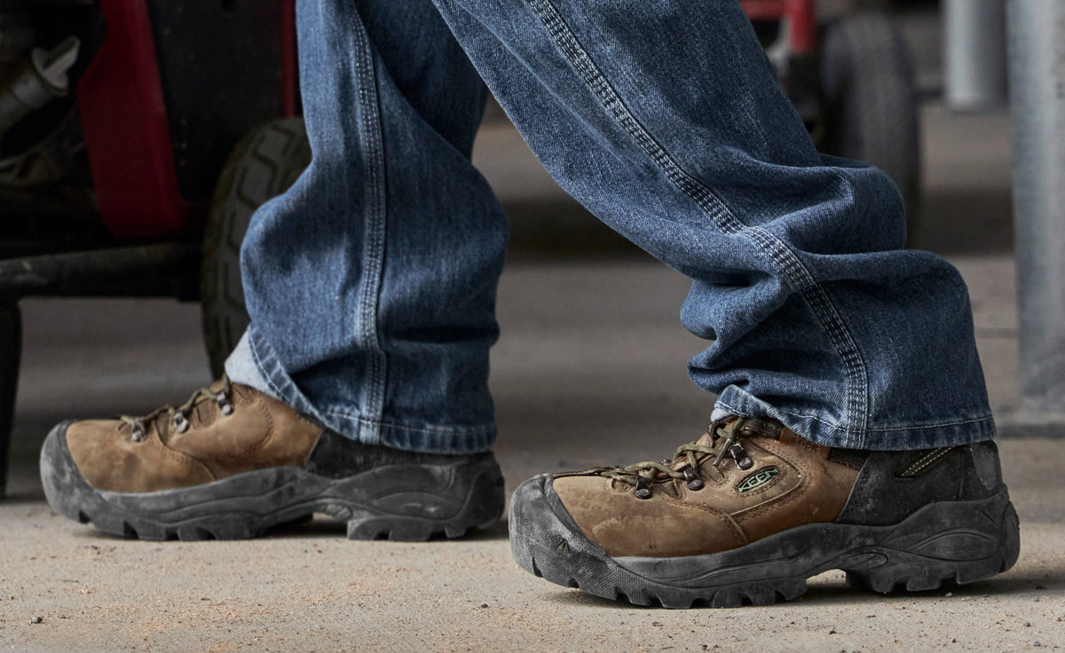 Men's Pittsburgh Energy 6" Waterproof Boot (Carbon Toe) Cascade Brown/Greener Pastures - Keen
