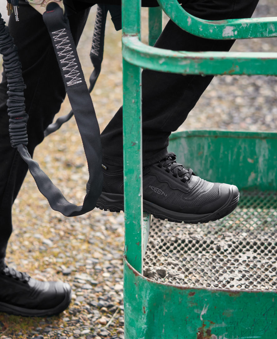 Men's Reno Waterproof Mid (Soft Toe) Black/Black - Keen