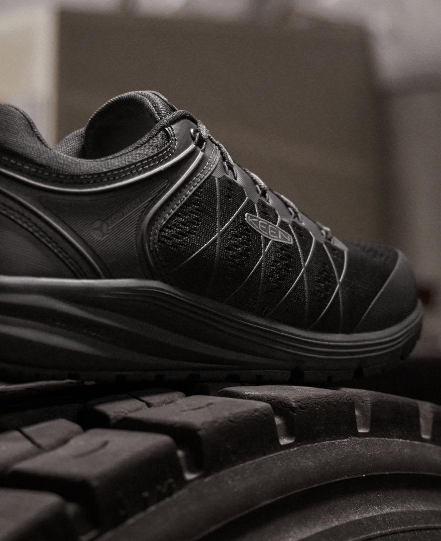 Men's Vista Energy (Carbon Toe) Black/Raven - Keen