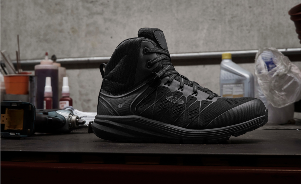 Men's Vista Energy Mid INT MET (Carbon Toe) Black/Raven - Keen
