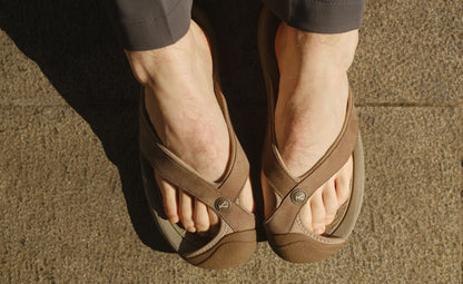 Men's Waimea Leather Flip-Flop Destination Pack - Keen