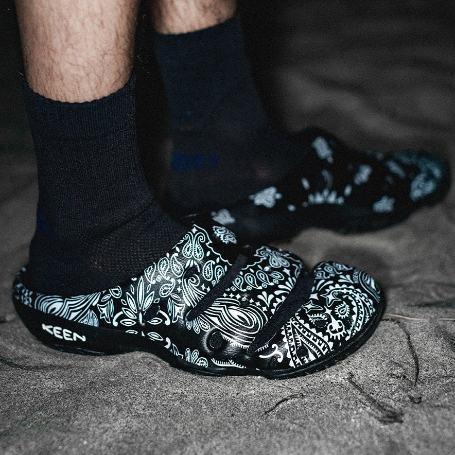 Men's Yogui Arts Clog x Hide and Seek H&S Black - Keen