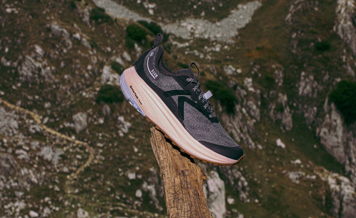 Women's Roam Trail Running Shoe Magnet/Ballad Blue - Keen