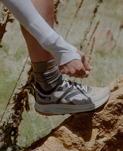 Women's Seek Trail Running Shoe Black/Sunset Sand - Keen