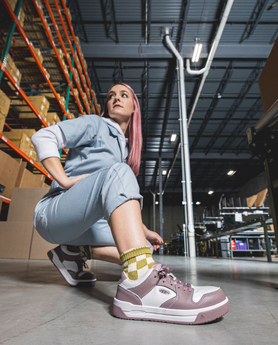 Women's Overton Work Shoe (Carbon Toe) Star White/Black - Keen