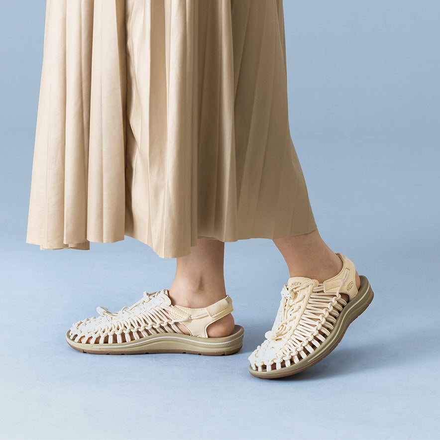 Women's UNEEK Sneaker Dark Earth/Chipmunk - Keen