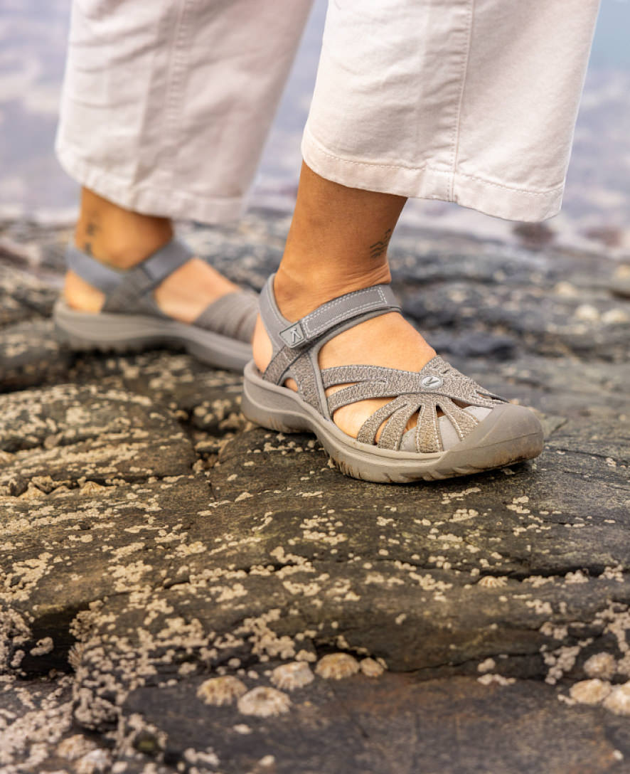 Women's Rose Sandal Black/Neutral Gray - Keen